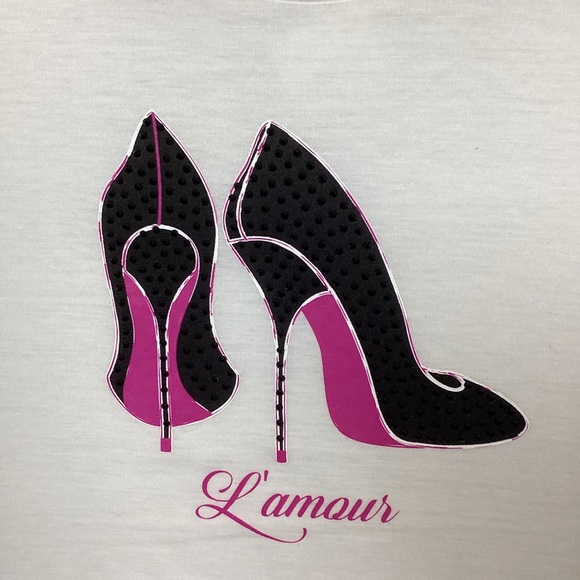Retrology Women’s White Round Neck Short Sleeves Shirt with Heels Print L’AMOUR - Picture 3 of 5
